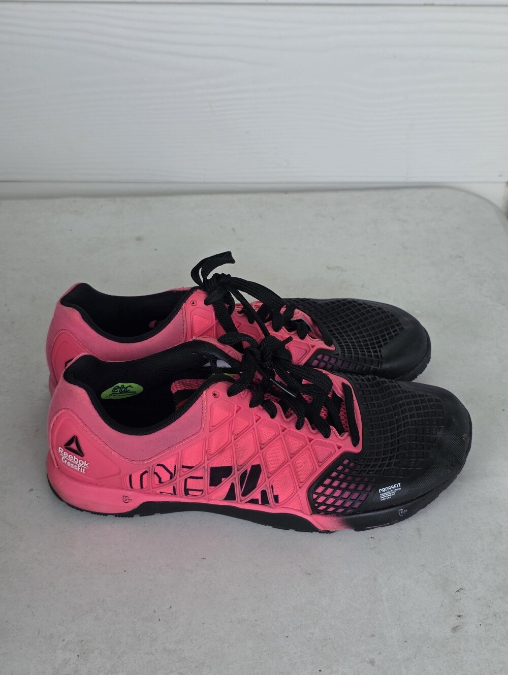 TitleReebok CrossFit Nano 4.0 Women 9.5 Pink Black Training Sneakers Shoes